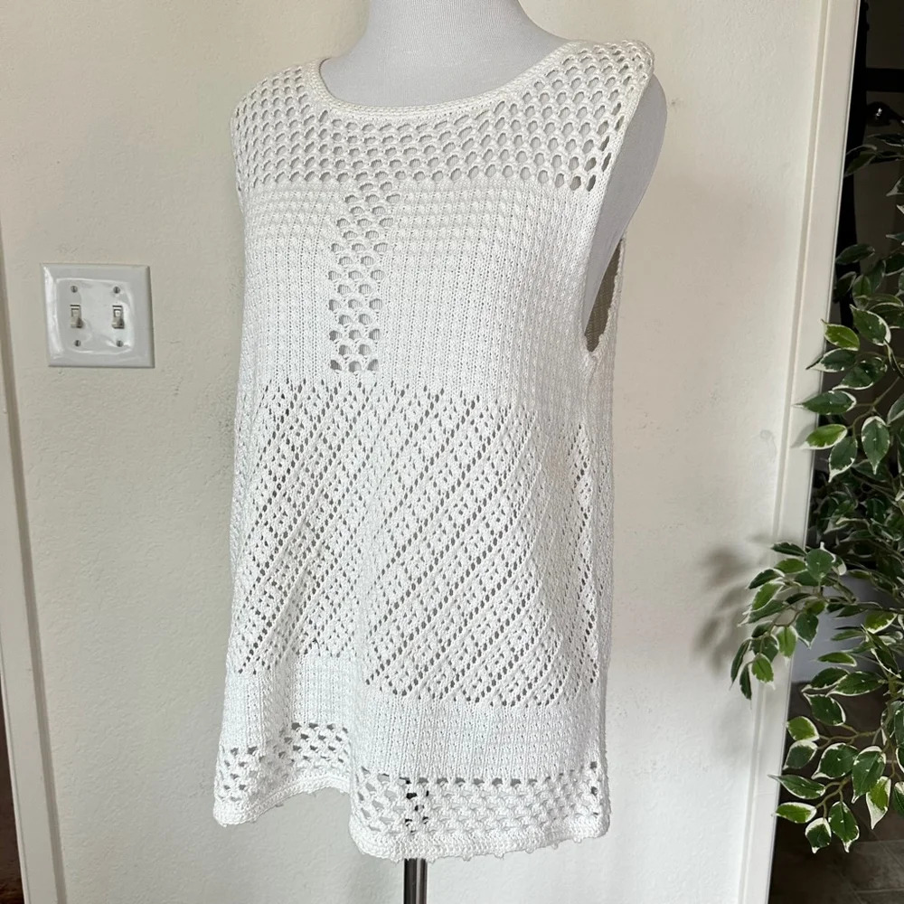White Open Stitch Crochet Tank Medium - image 1
